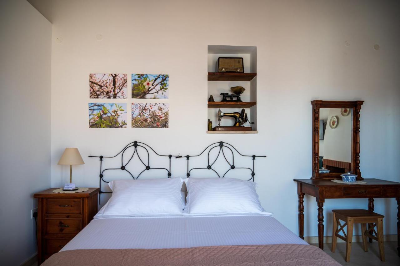 Rothkia'S Home Parekklisia Bagian luar foto