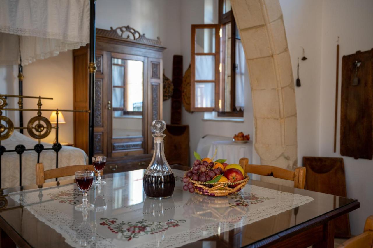 Rothkia'S Home Parekklisia Bagian luar foto